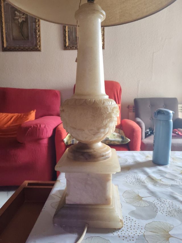 Lampara de mármol vintage