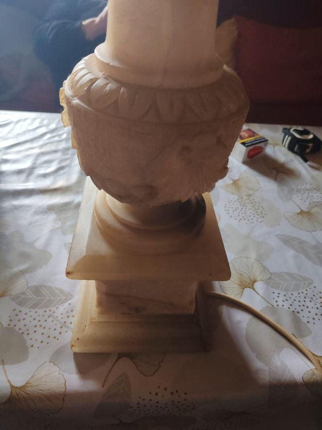 Lampara de mármol vintage