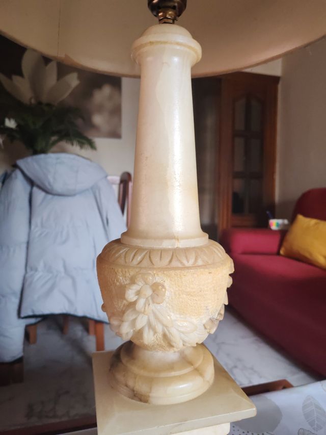 Lampara de mármol vintage