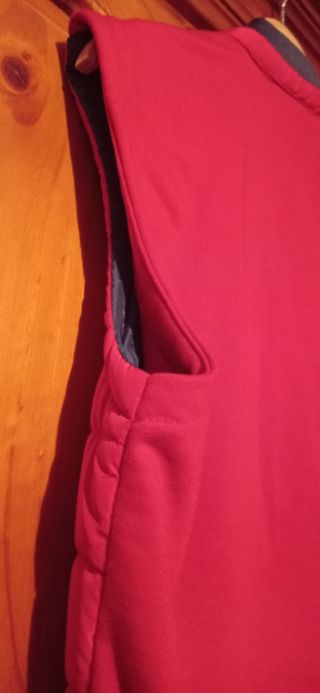 Chaleco rojo oscuro Zara Man