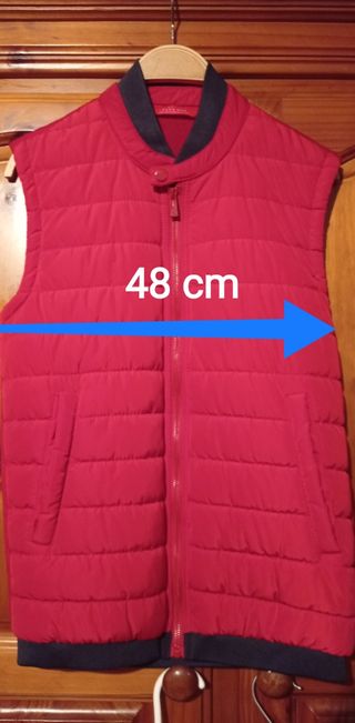 Chaleco rojo oscuro Zara Man
