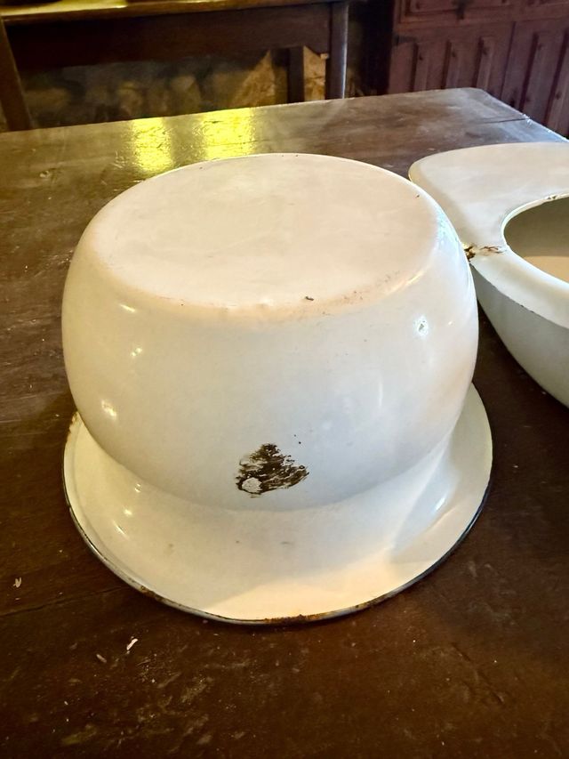 Orinal y chata esmaltadas