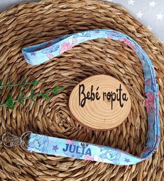 Cuelgatodo o lanyards personalizado