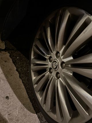 Jaguar XF 2011