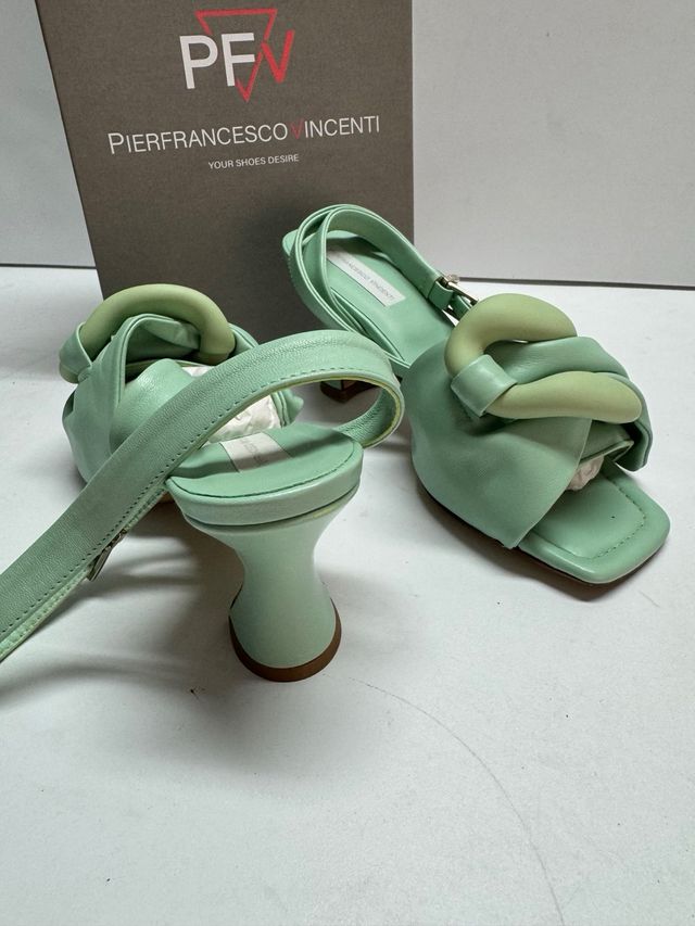 Sandali vera pelle nuovi 37