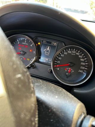 Nissan Qashqai+2 2010