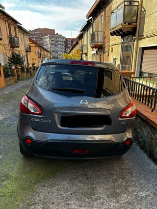 Nissan Qashqai+2 2010
