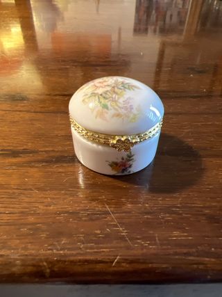 Cofanetto antico in porcellana finissime