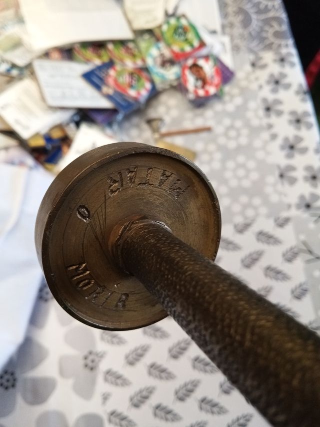 Pesa bronce miniatura