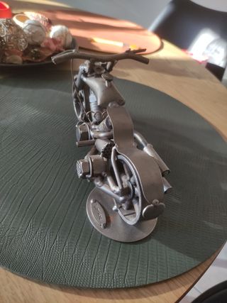 Motocicletta in metallo