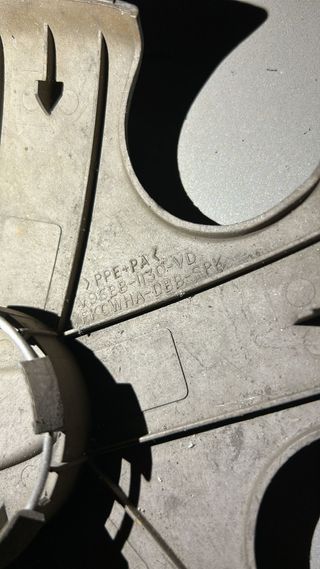 Tapa bujes Ford contour