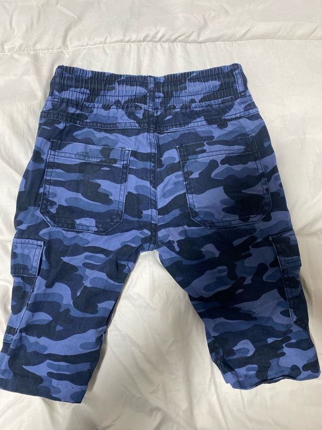 Bermuda niño talla 8 ver descripcion