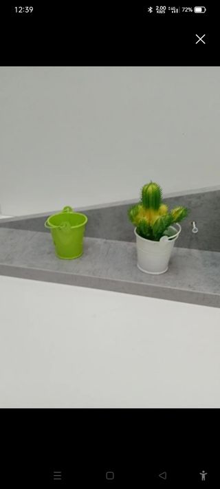 2 mensole in colore grigio