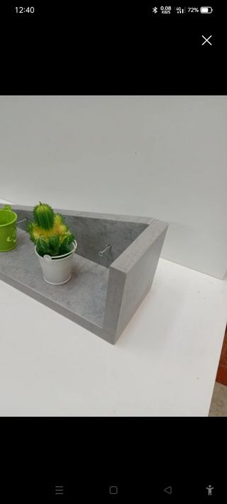 2 mensole in colore grigio