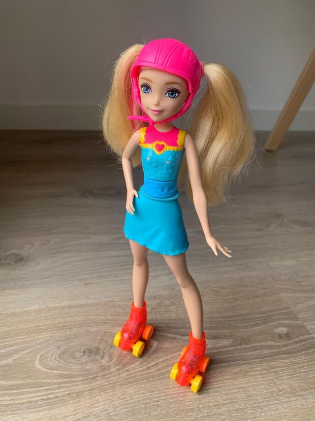 Barbie patinadora