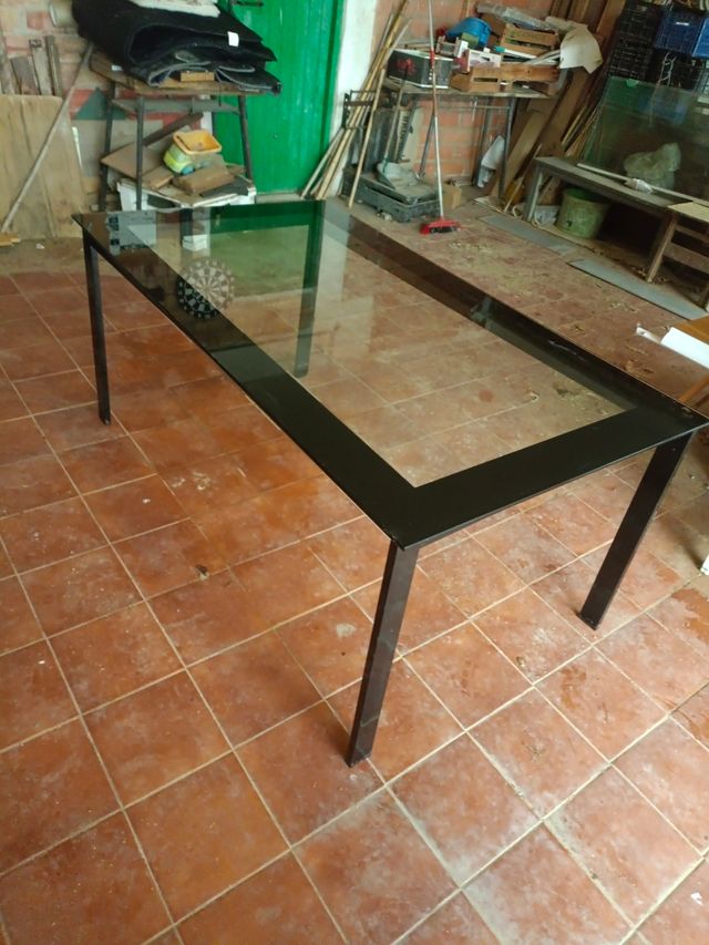 Mesa para comedor negra