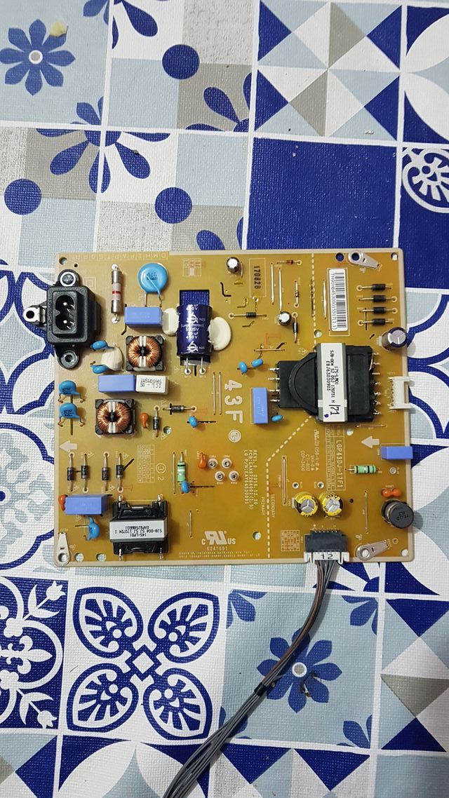 Fuente DE ALIMENTACION lgp43dj-17u1