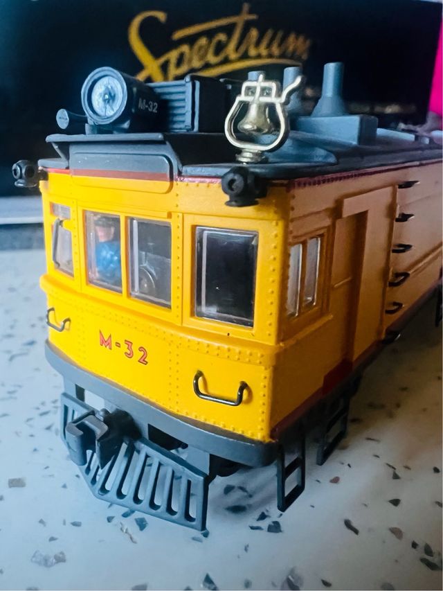 Spectrum EMC Gas Electric Union Pacific 81405