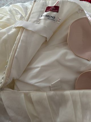 Vestido de novia de los 2000 color blanco beis