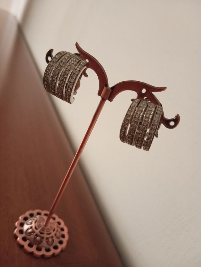 Orecchini con clips e strass