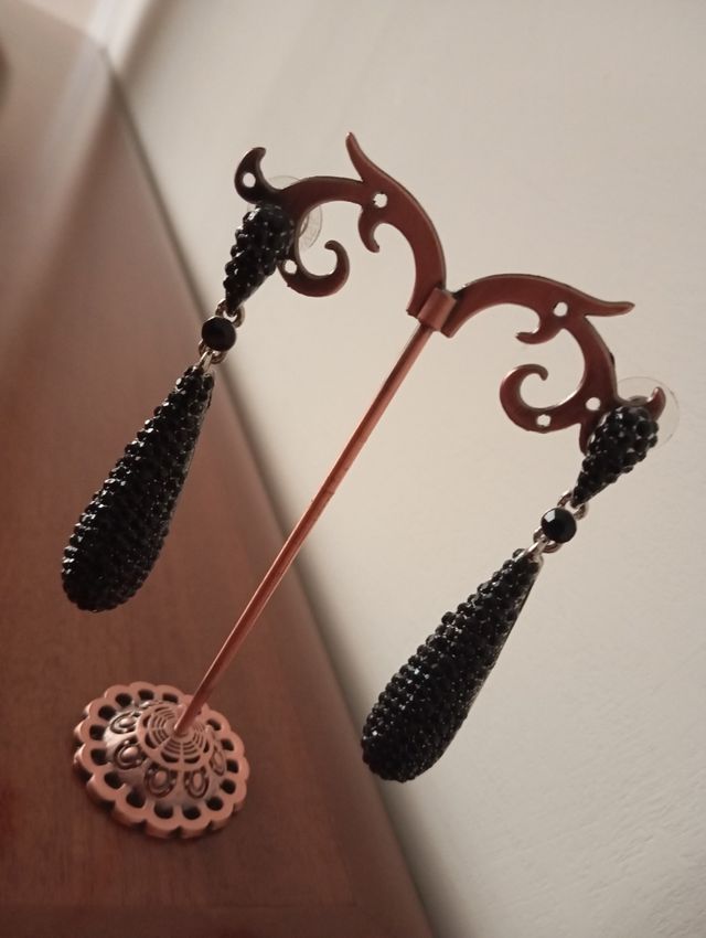 Orecchini neri con strass