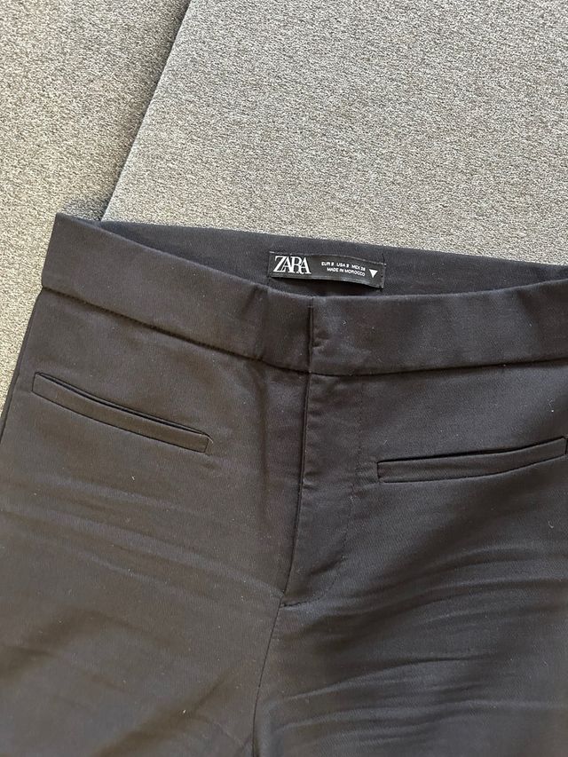 Pantalon de traje flare de Zara