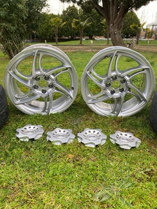Llantas Momo Twin 17 5x100 ( vendo o cambio)