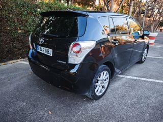 Toyota Verso 2011