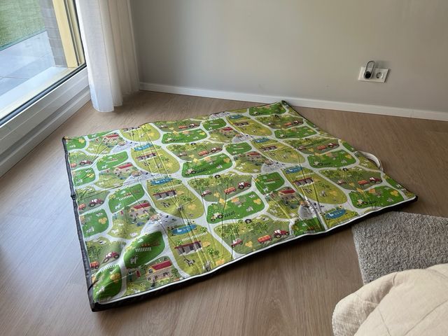 Alfombra juegos. Parque granja.