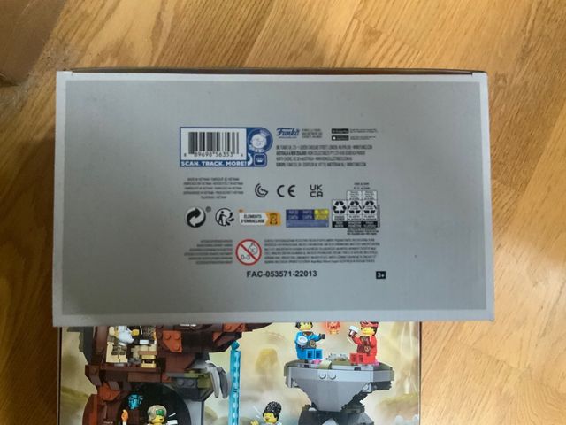 Funko pop Aurora with castle 29 disney