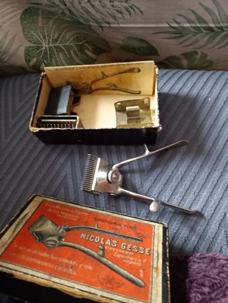 Máquina cortapelos manual vintage Nicolás Gesse co