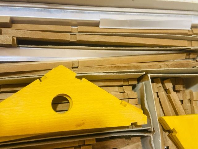 EL EXTRAORDINARIO JUEGO DE ARQUITECTURA ABETO ROJO