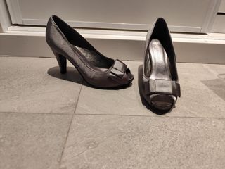 Zapatos salón gris  T-36
