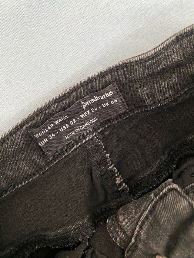 Jeans skinny Stradivarius grigio EUR 34 / IT 38