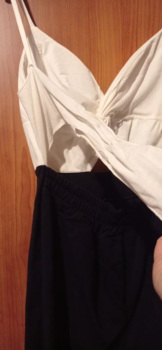 Mono corto blanco y negro