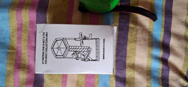 Juguete ojalálata antiguo