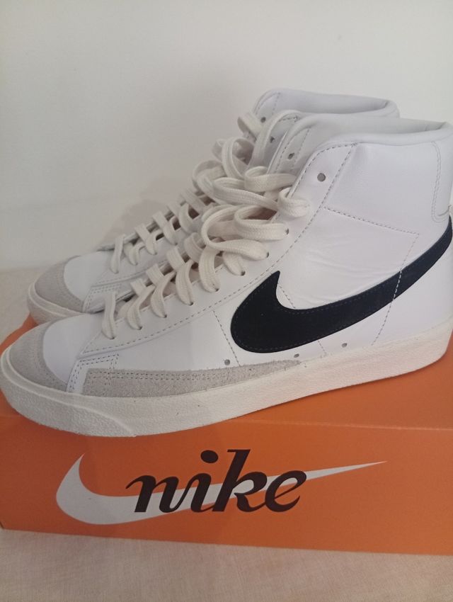 Nike Blazer Mid '77