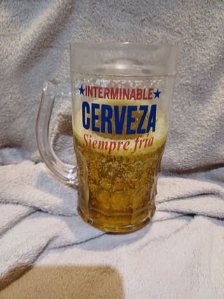 Jarra de cerveza para congelar