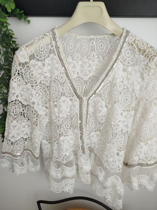 BLUSON BOHO, ENCAJE BLANCO, COMO NUEVO. M