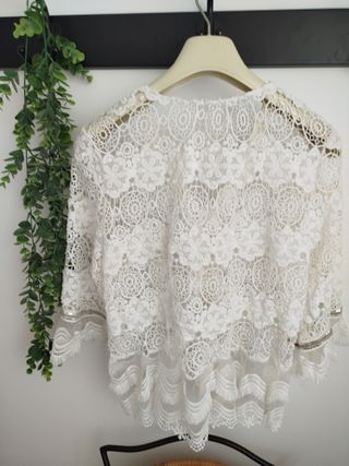 BLUSON BOHO, ENCAJE BLANCO, COMO NUEVO. M