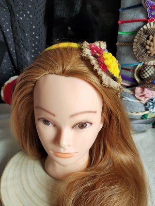 Diadema con madroños 
