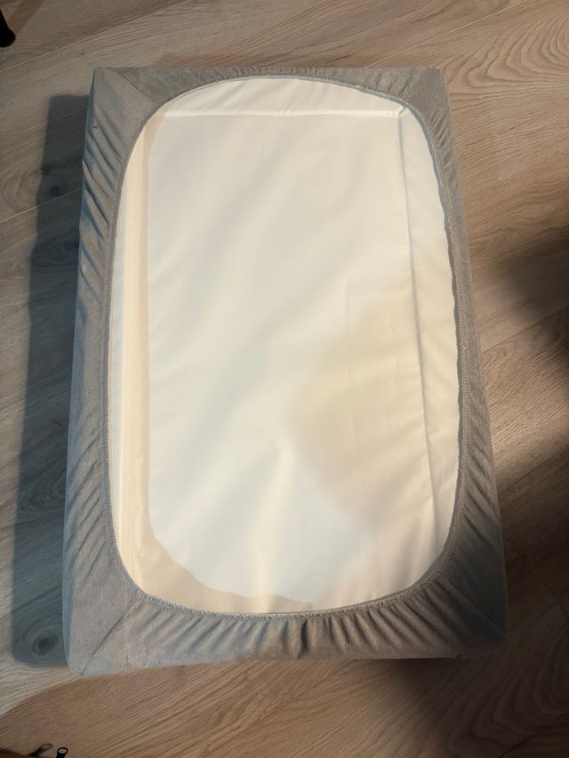 Cambiador VÄDRA Cambiador 48x74 cm y funda