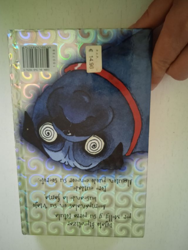 Molly Moon Y El Increible Libro Del Hipnotismo / Molly Moon's Incredible Hypnotism Book (Spanish Edition)