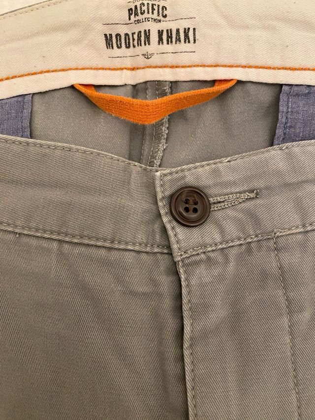 Pantalón chino Docker