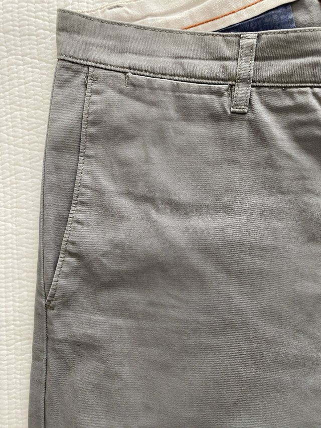 Pantalón chino Docker