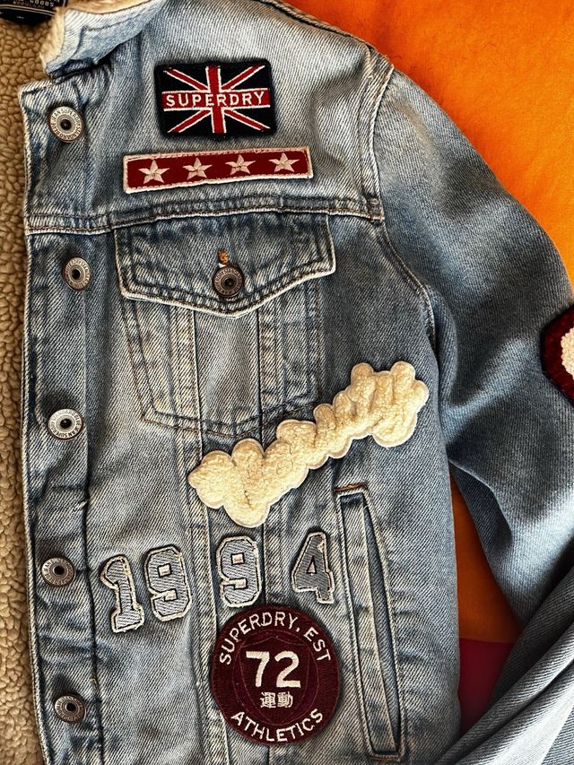Cazadora vaquera con borreguito Superdry
