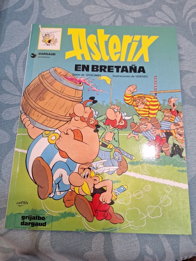 Asterix en Bretana (Spanish Edition)