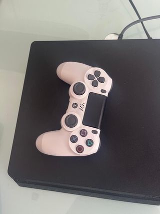 PS4 SLIM  1 TB