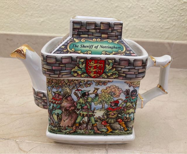 Tetera de porcelana. Sadler. Robin Hood.