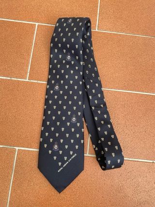 Cravatta nuova pura seta